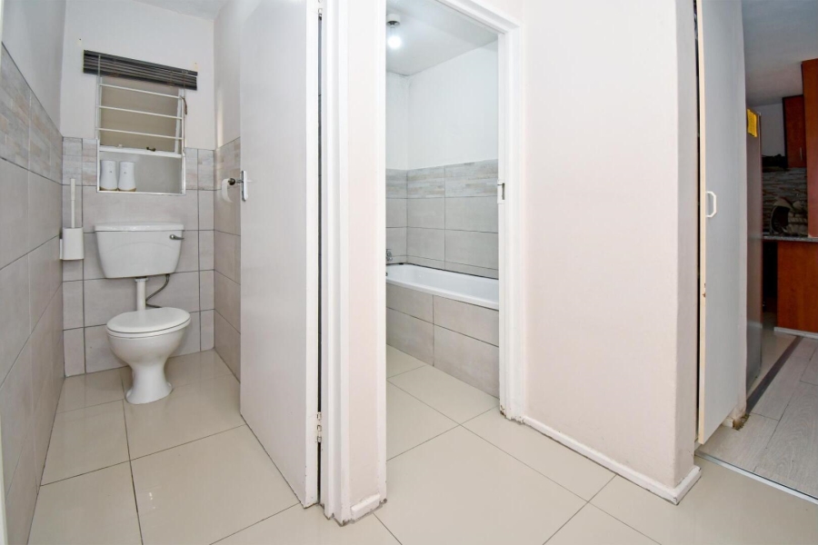 3 Bedroom Property for Sale in Vorna Valley Gauteng