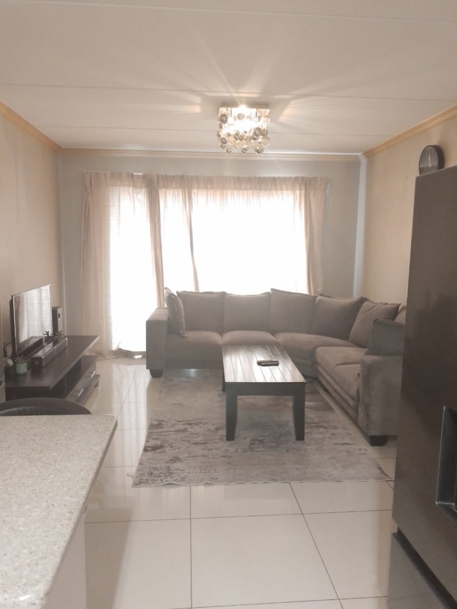 2 Bedroom Property for Sale in Noordwyk Gauteng
