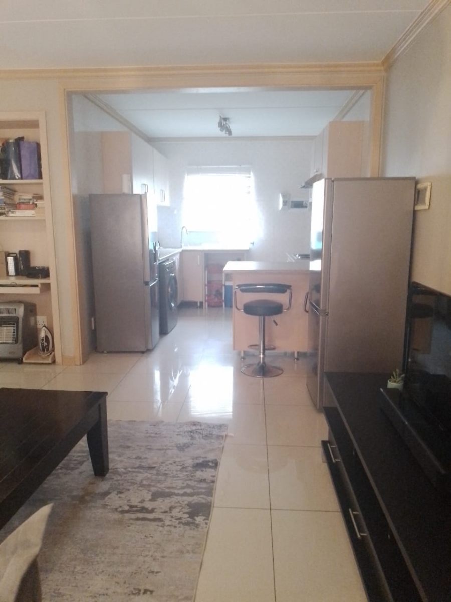 2 Bedroom Property for Sale in Noordwyk Gauteng
