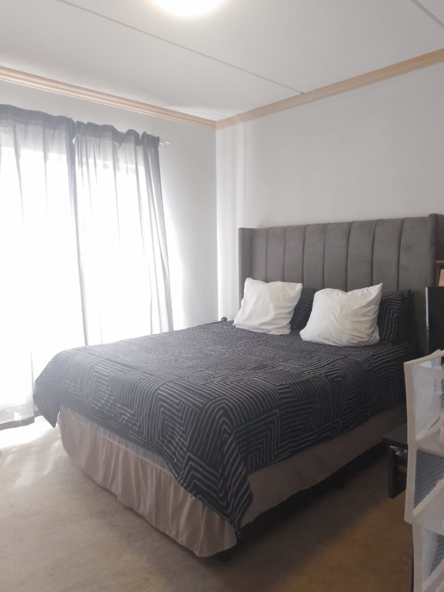 2 Bedroom Property for Sale in Noordwyk Gauteng
