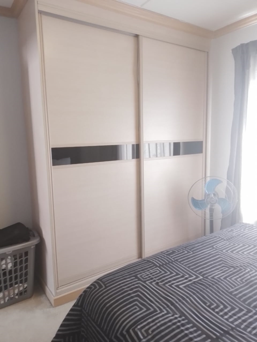 2 Bedroom Property for Sale in Noordwyk Gauteng