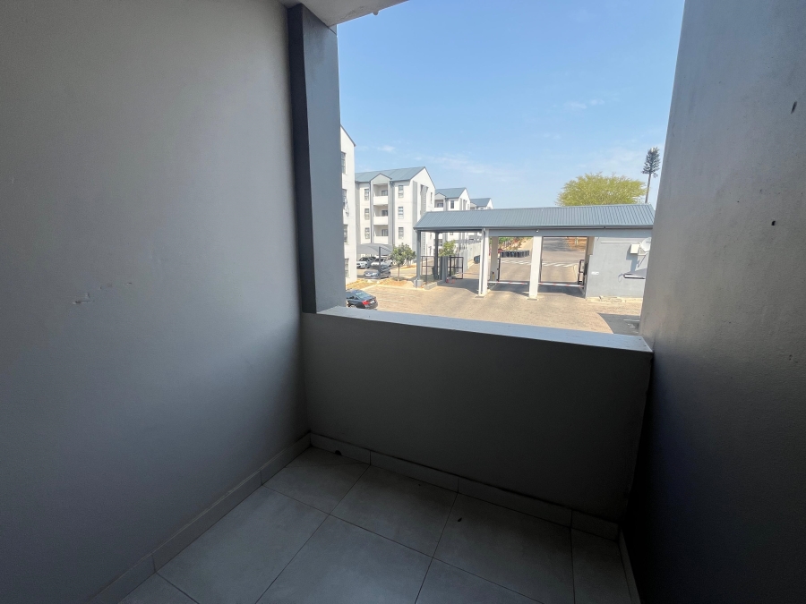 To Let 1 Bedroom Property for Rent in Noordwyk Gauteng