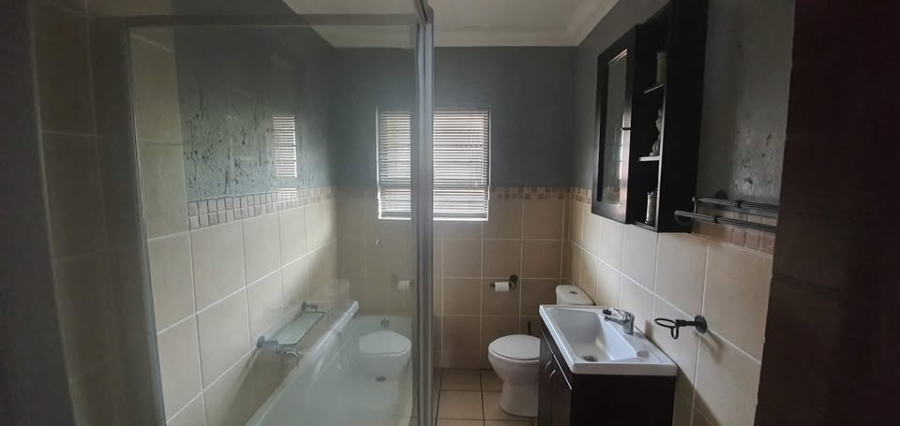 To Let 2 Bedroom Property for Rent in Ravenswood Gauteng