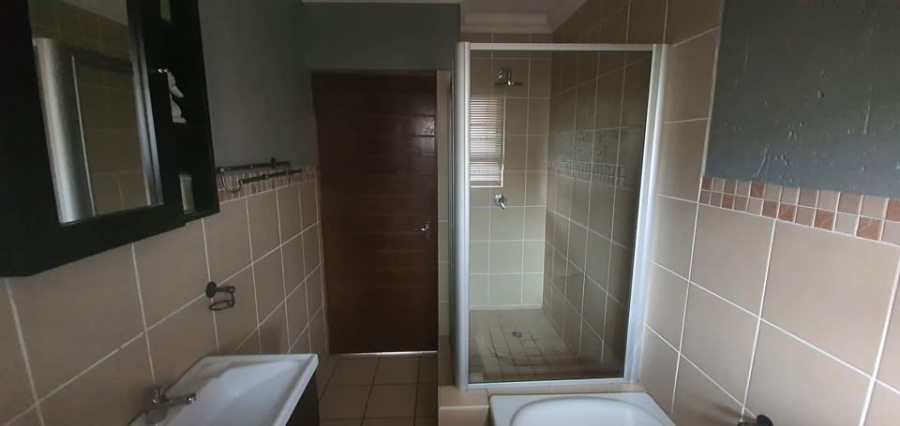 To Let 2 Bedroom Property for Rent in Ravenswood Gauteng