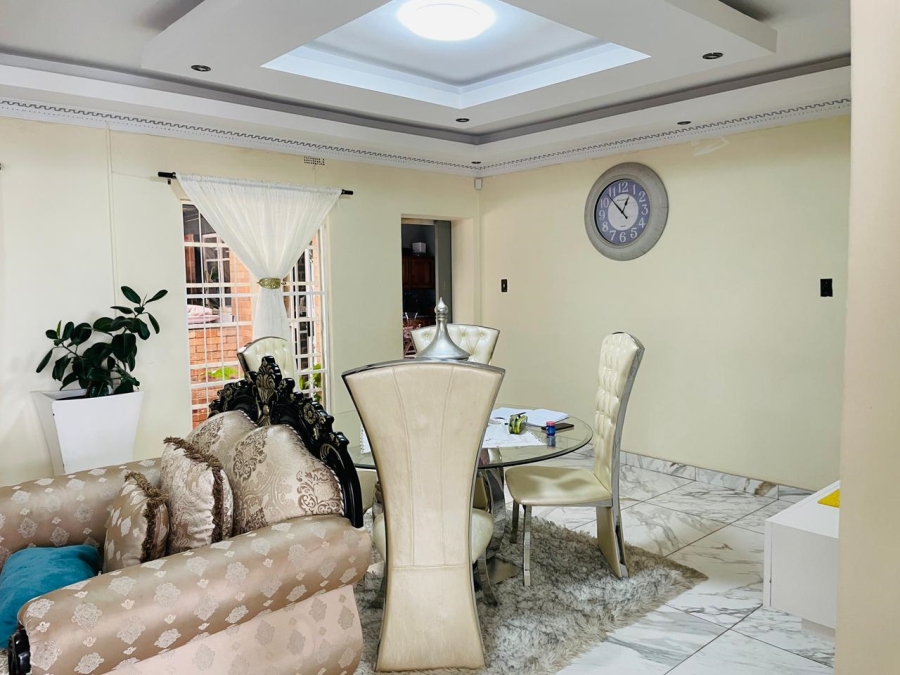 To Let 4 Bedroom Property for Rent in Horizon View Gauteng