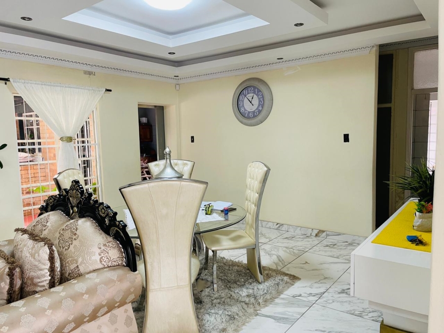 To Let 4 Bedroom Property for Rent in Horizon View Gauteng