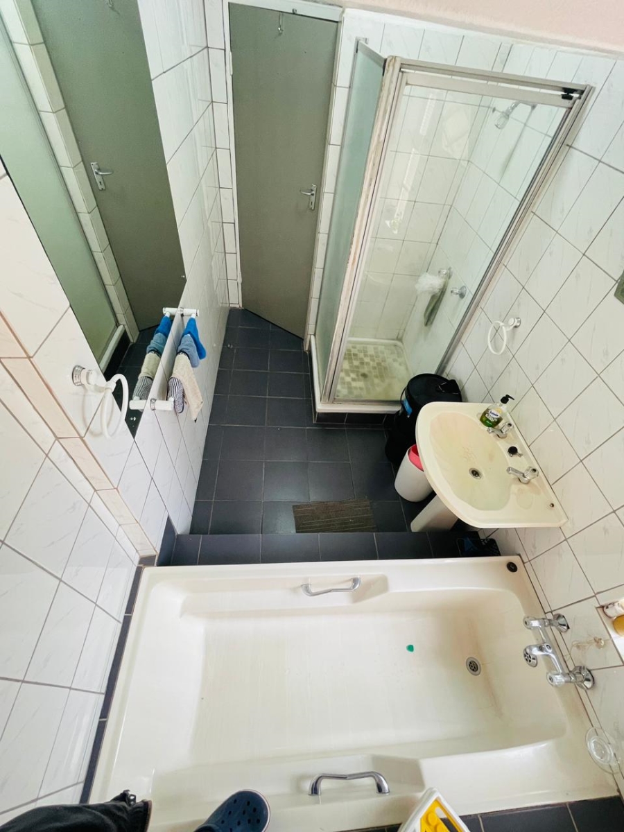 To Let 4 Bedroom Property for Rent in Horizon View Gauteng