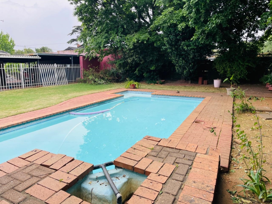To Let 4 Bedroom Property for Rent in Horizon View Gauteng