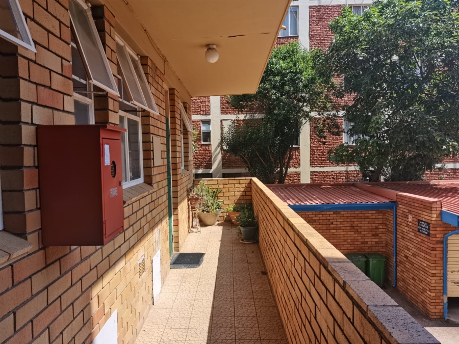 2 Bedroom Property for Sale in Sunnyside Gauteng