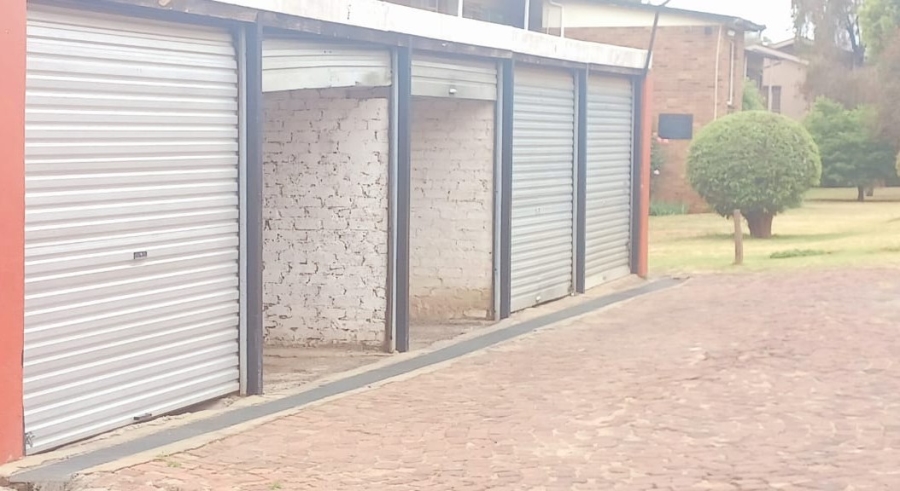 2 Bedroom Property for Sale in Windsor West Gauteng
