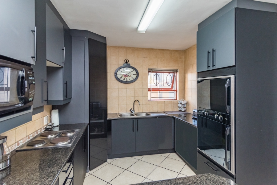 3 Bedroom Property for Sale in Sugar Bush Estate Gauteng
