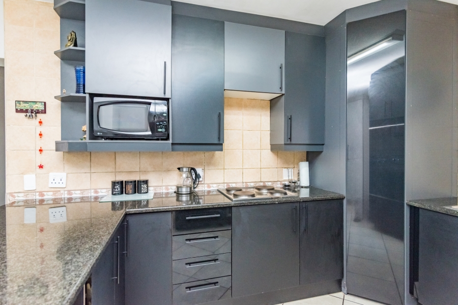 3 Bedroom Property for Sale in Sugar Bush Estate Gauteng