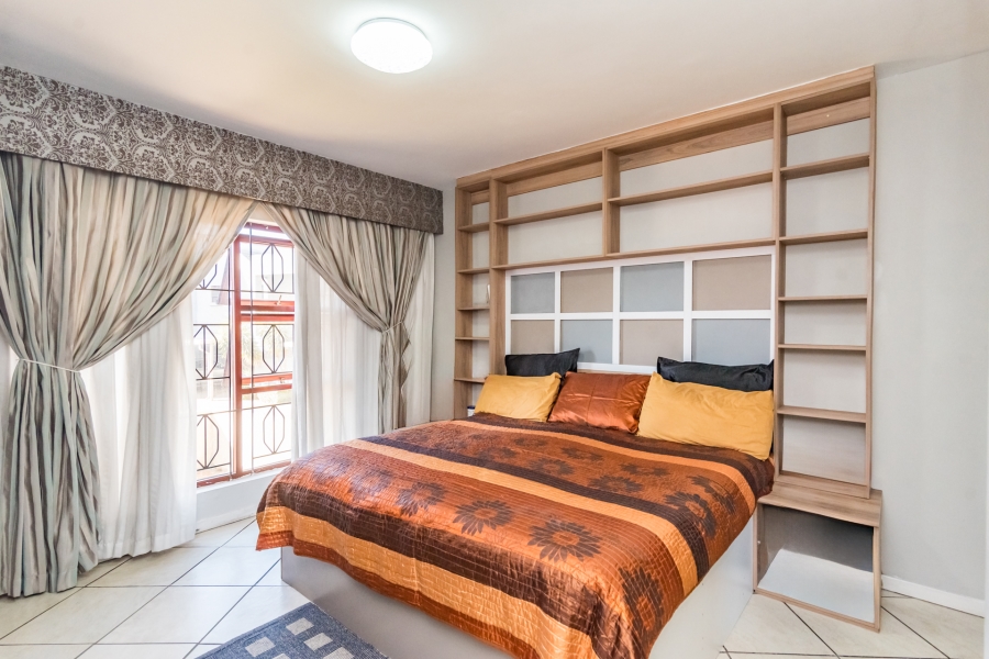 3 Bedroom Property for Sale in Sugar Bush Estate Gauteng