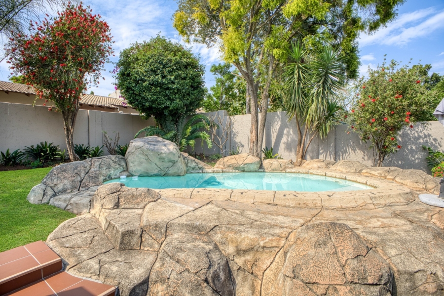 2 Bedroom Property for Sale in Craigavon Gauteng