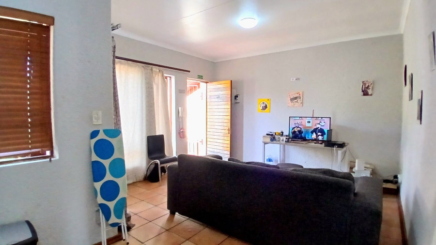 1 Bedroom Property for Sale in Westdene Gauteng
