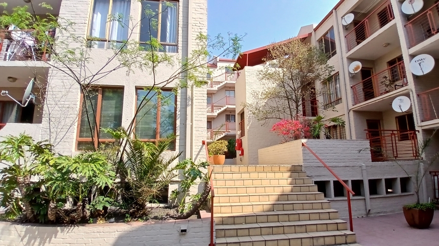 1 Bedroom Property for Sale in Westdene Gauteng