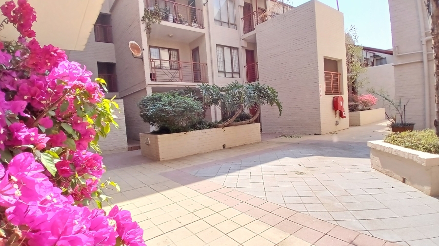 1 Bedroom Property for Sale in Westdene Gauteng