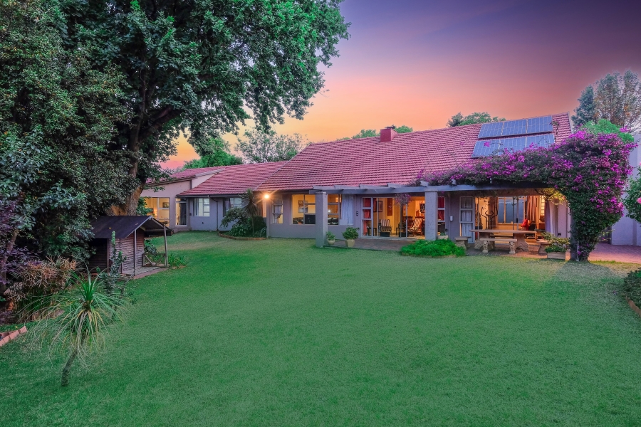 To Let 4 Bedroom Property for Rent in Oaklands Gauteng