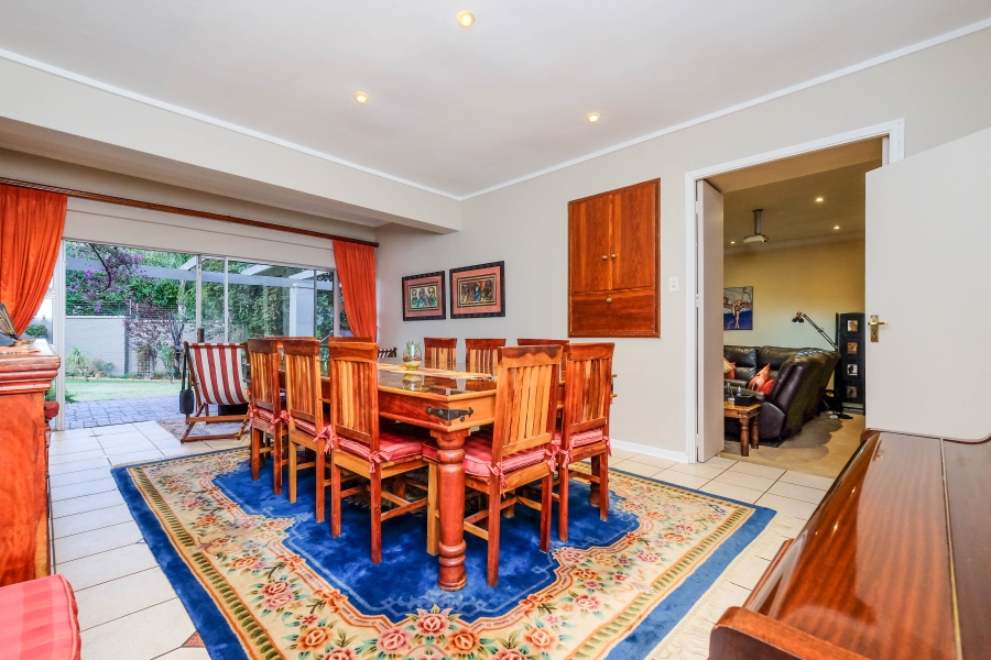 To Let 4 Bedroom Property for Rent in Oaklands Gauteng