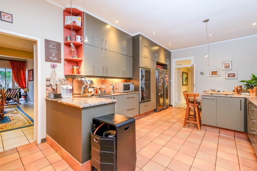 To Let 4 Bedroom Property for Rent in Oaklands Gauteng