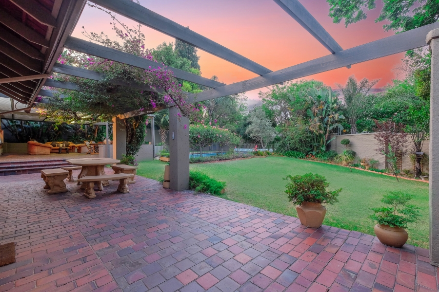 To Let 4 Bedroom Property for Rent in Oaklands Gauteng
