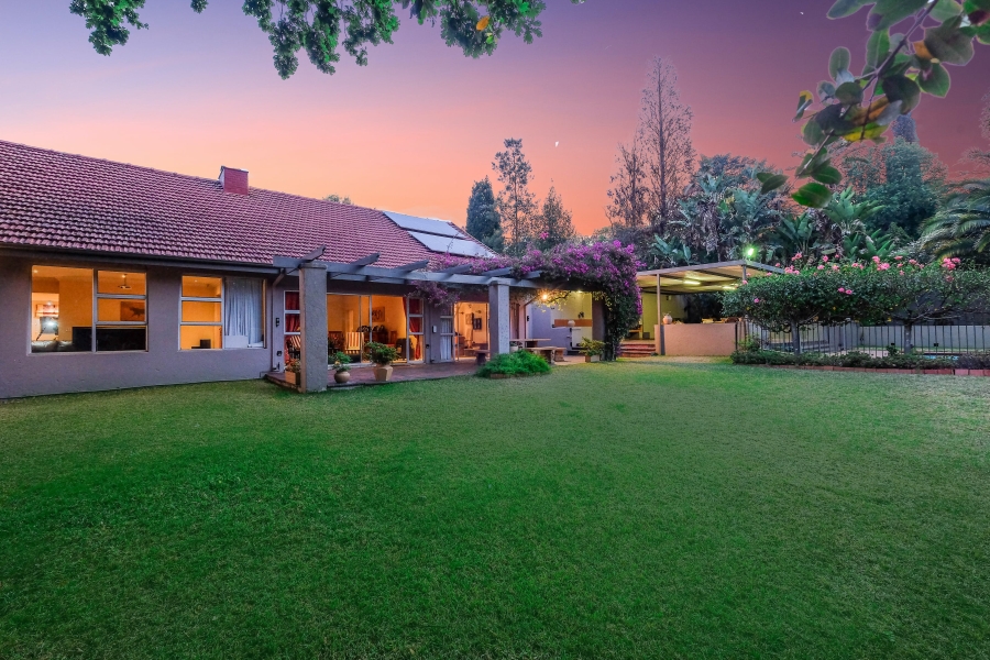 To Let 4 Bedroom Property for Rent in Oaklands Gauteng