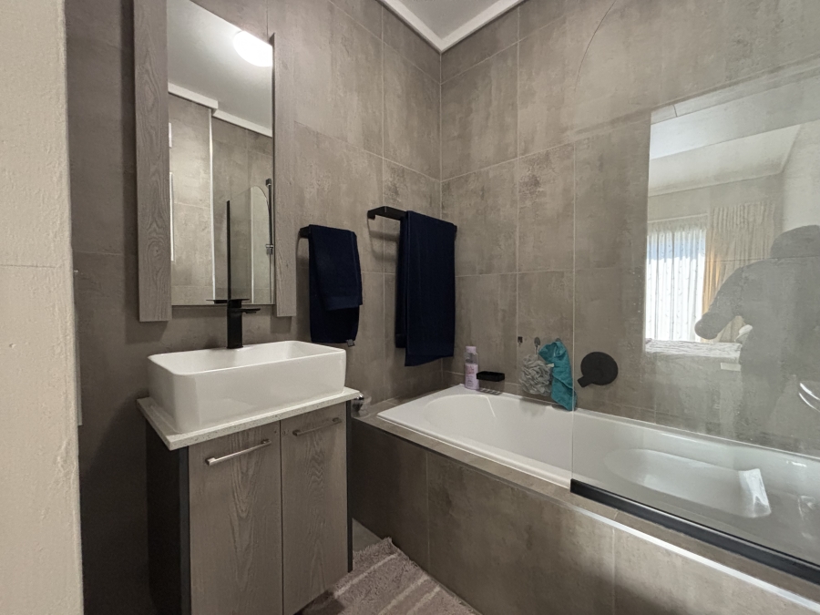 2 Bedroom Property for Sale in Rynfield Gauteng