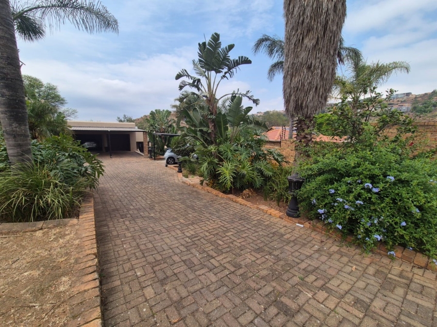 3 Bedroom Property for Sale in Noordheuwel Gauteng