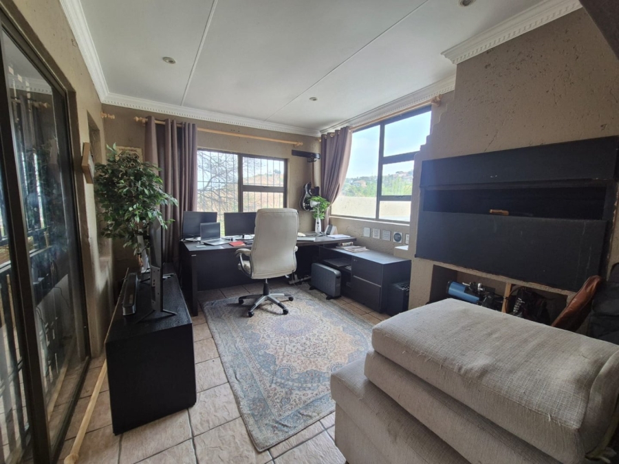 3 Bedroom Property for Sale in Noordheuwel Gauteng