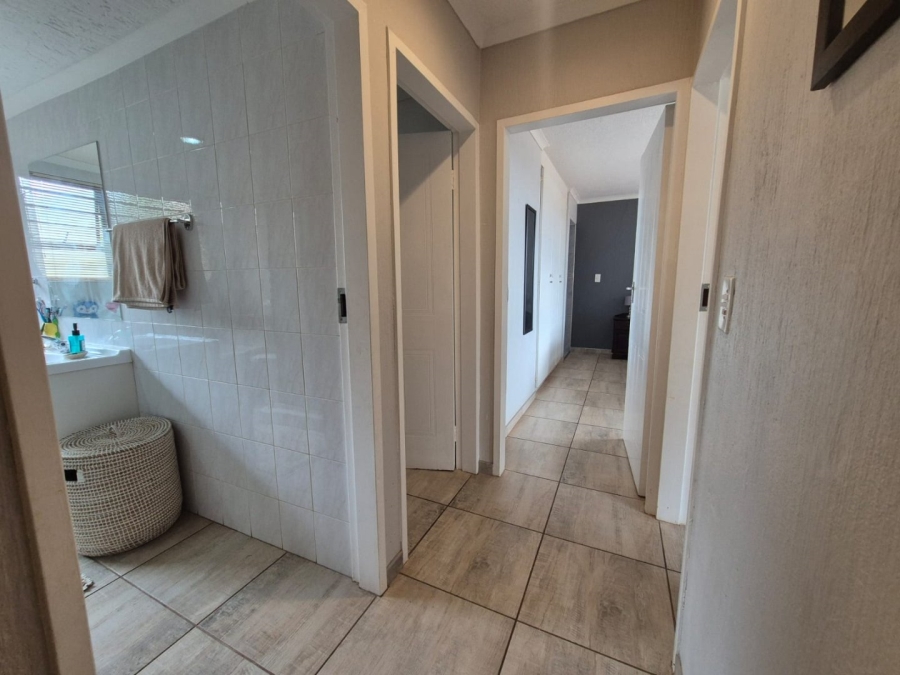 3 Bedroom Property for Sale in Noordheuwel Gauteng