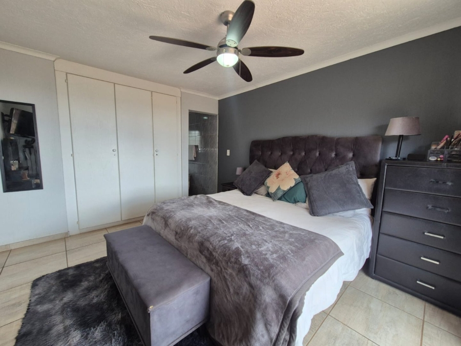 3 Bedroom Property for Sale in Noordheuwel Gauteng