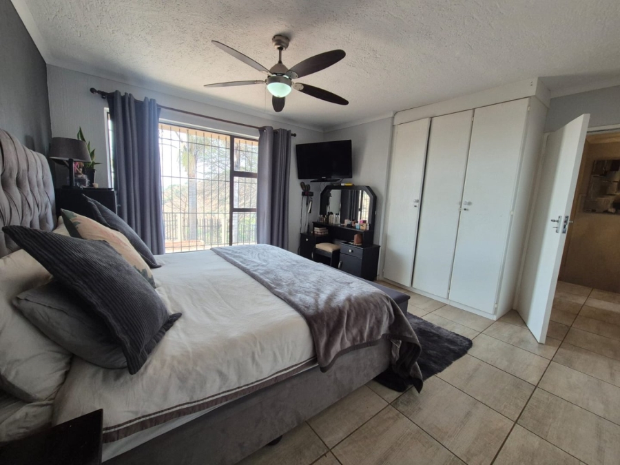 3 Bedroom Property for Sale in Noordheuwel Gauteng