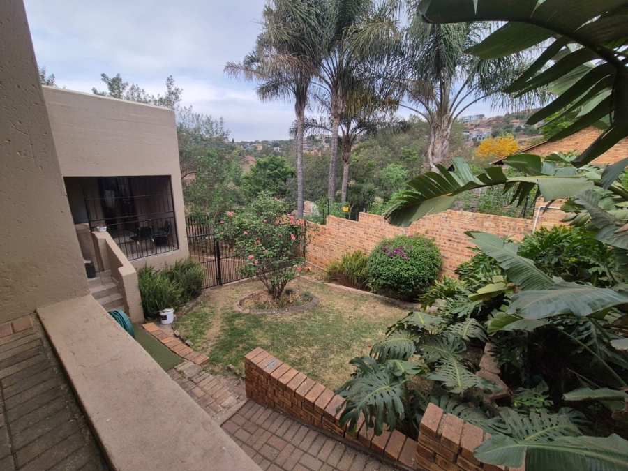 3 Bedroom Property for Sale in Noordheuwel Gauteng