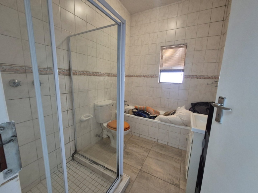 3 Bedroom Property for Sale in Noordheuwel Gauteng