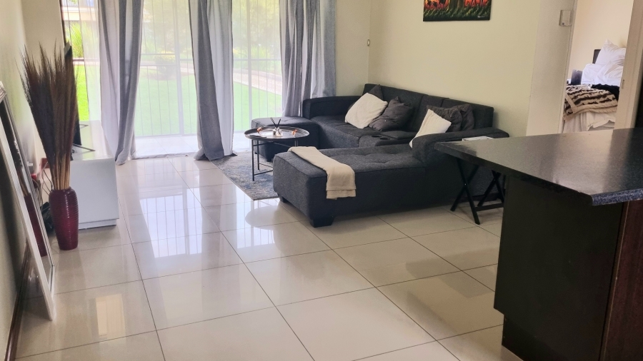 2 Bedroom Property for Sale in Erand Gardens Gauteng