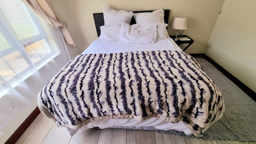2 Bedroom Property for Sale in Erand Gardens Gauteng