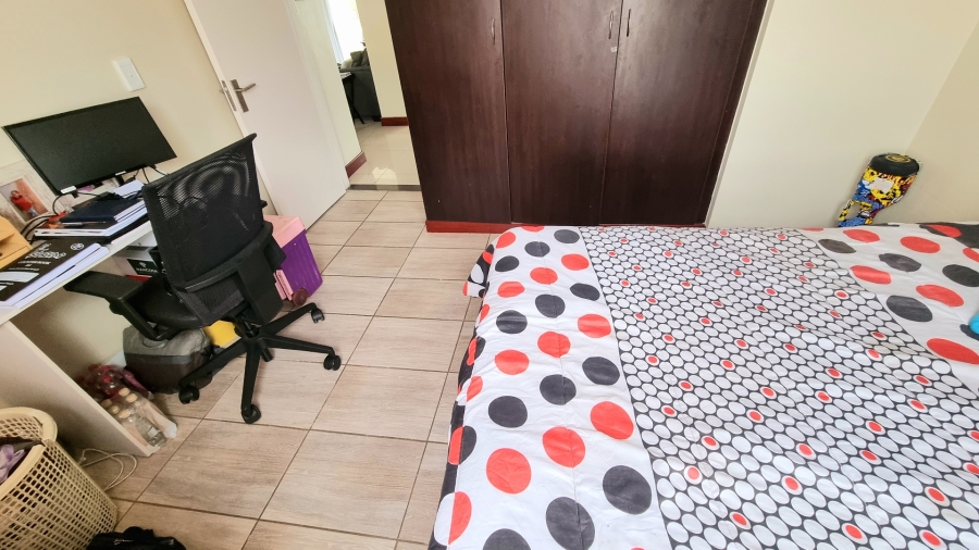 2 Bedroom Property for Sale in Erand Gardens Gauteng