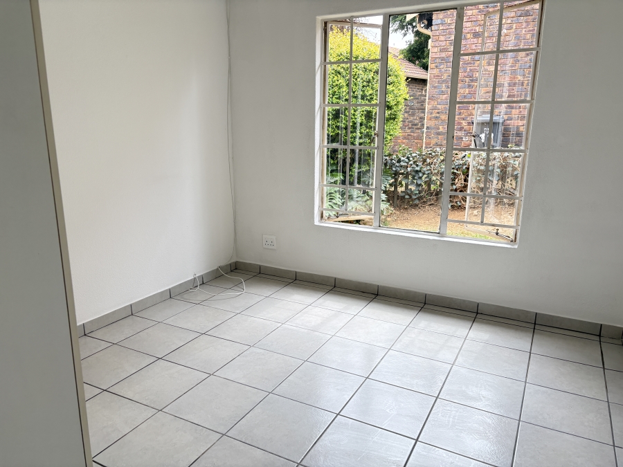 2 Bedroom Property for Sale in Allens Nek Gauteng