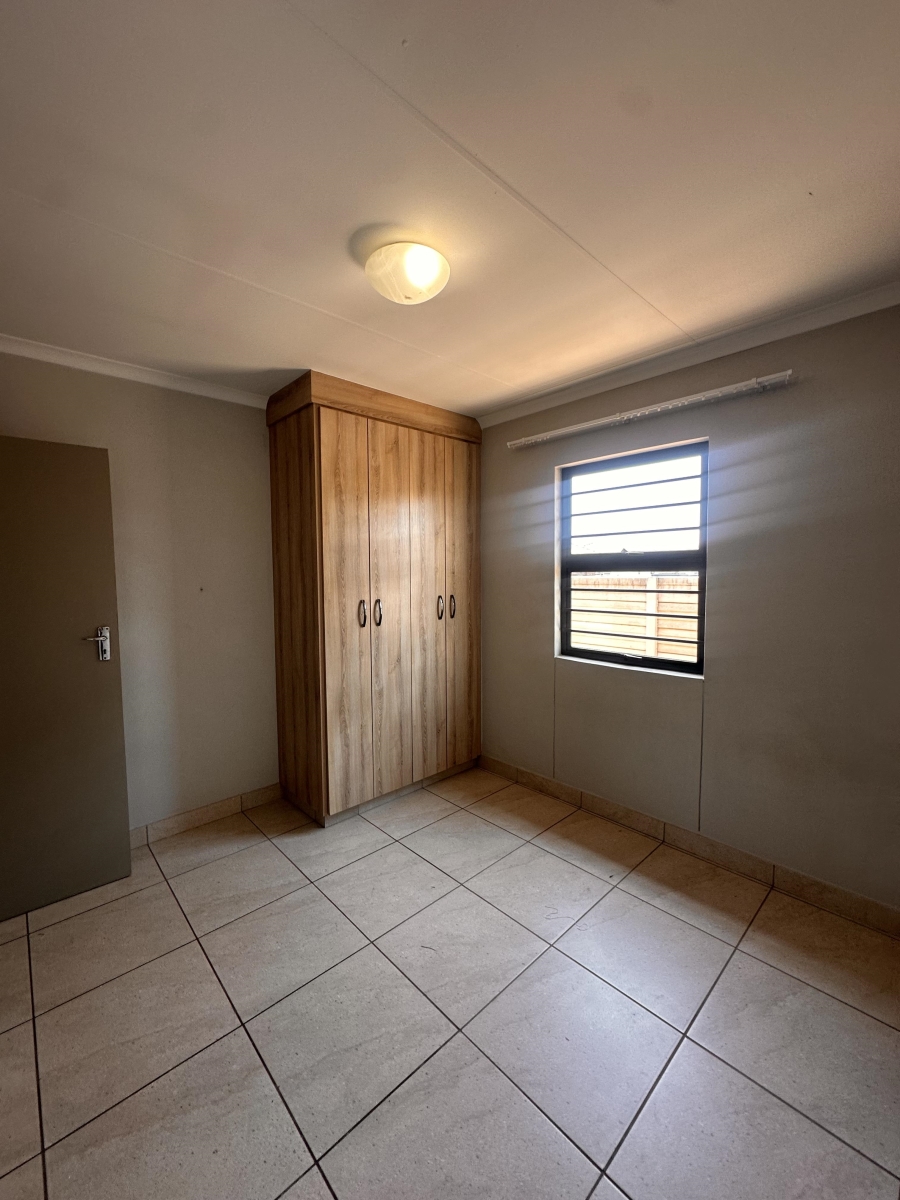 To Let 3 Bedroom Property for Rent in Andeon Gauteng