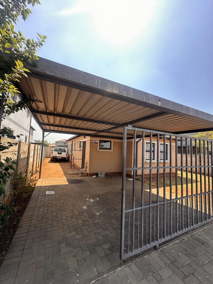 To Let 3 Bedroom Property for Rent in Andeon Gauteng