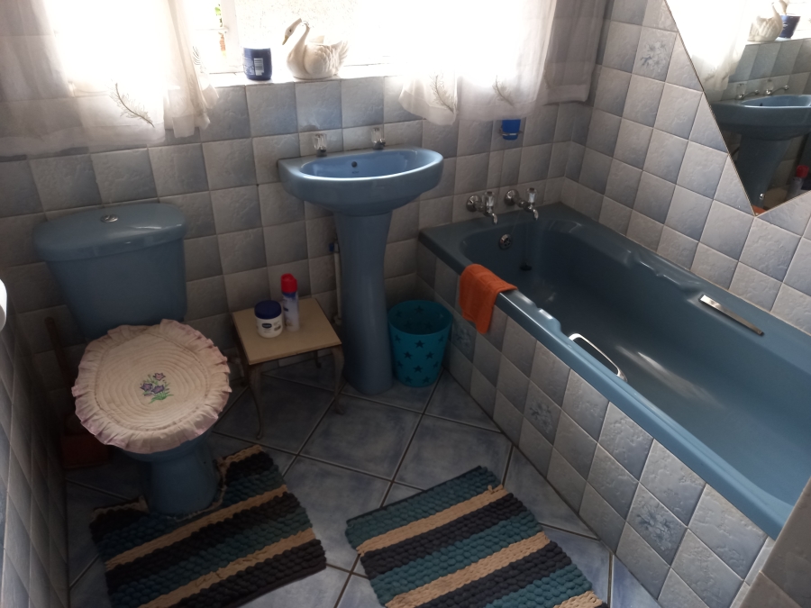 4 Bedroom Property for Sale in Greenhills Gauteng