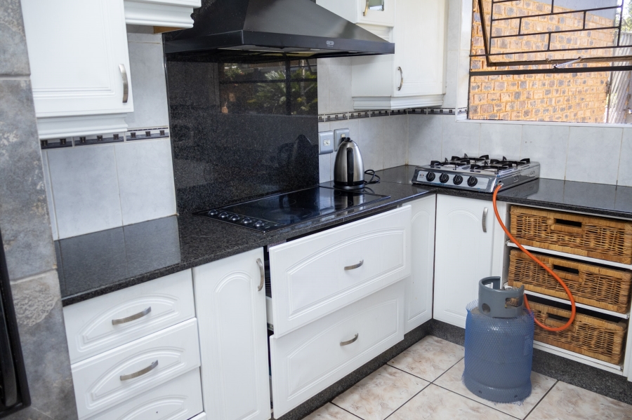 3 Bedroom Property for Sale in Sunward Park Gauteng