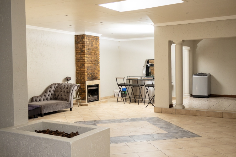 3 Bedroom Property for Sale in Sunward Park Gauteng