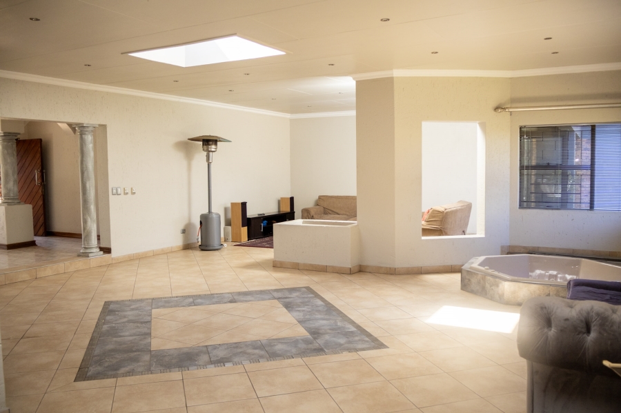 3 Bedroom Property for Sale in Sunward Park Gauteng