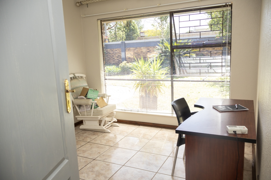 3 Bedroom Property for Sale in Sunward Park Gauteng