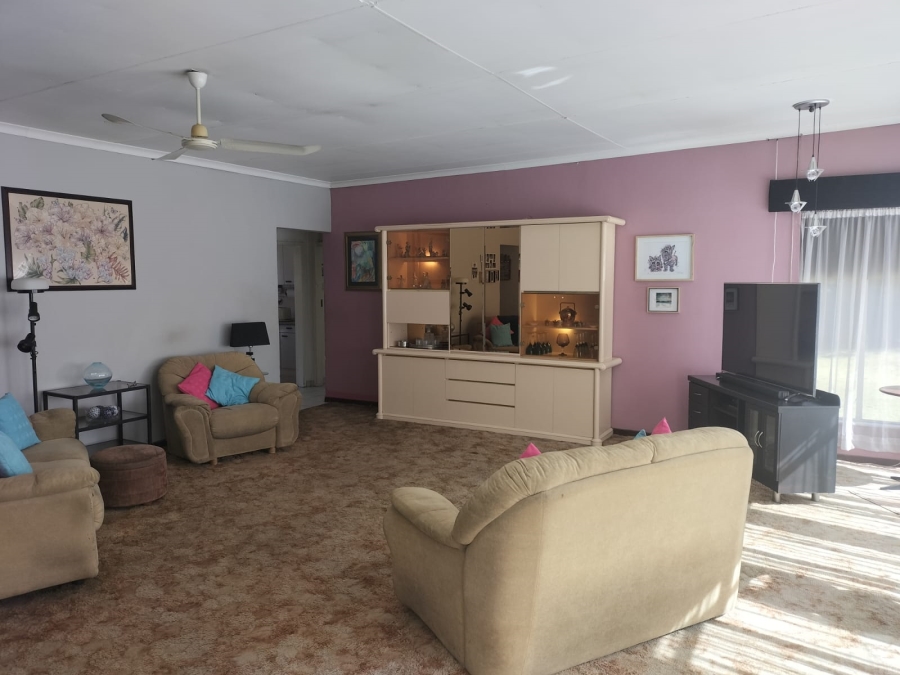 3 Bedroom Property for Sale in Ravenswood Gauteng