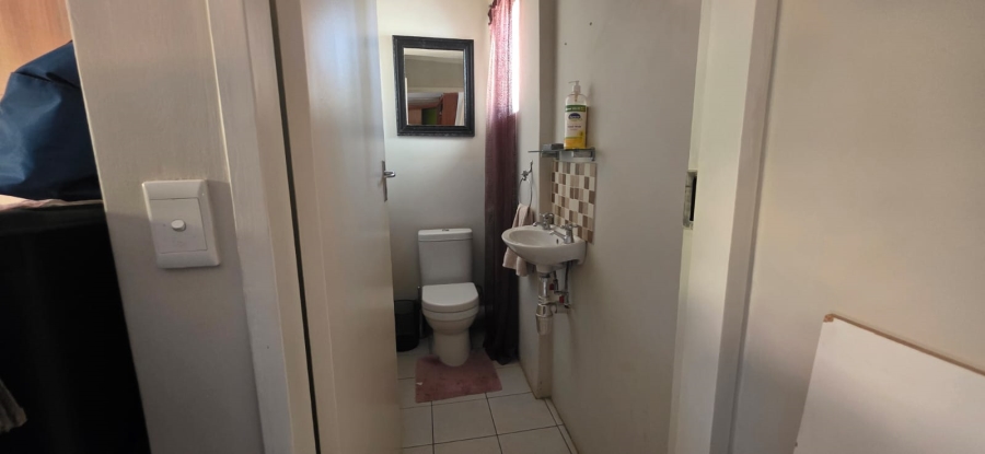 To Let 2 Bedroom Property for Rent in Ninapark Gauteng
