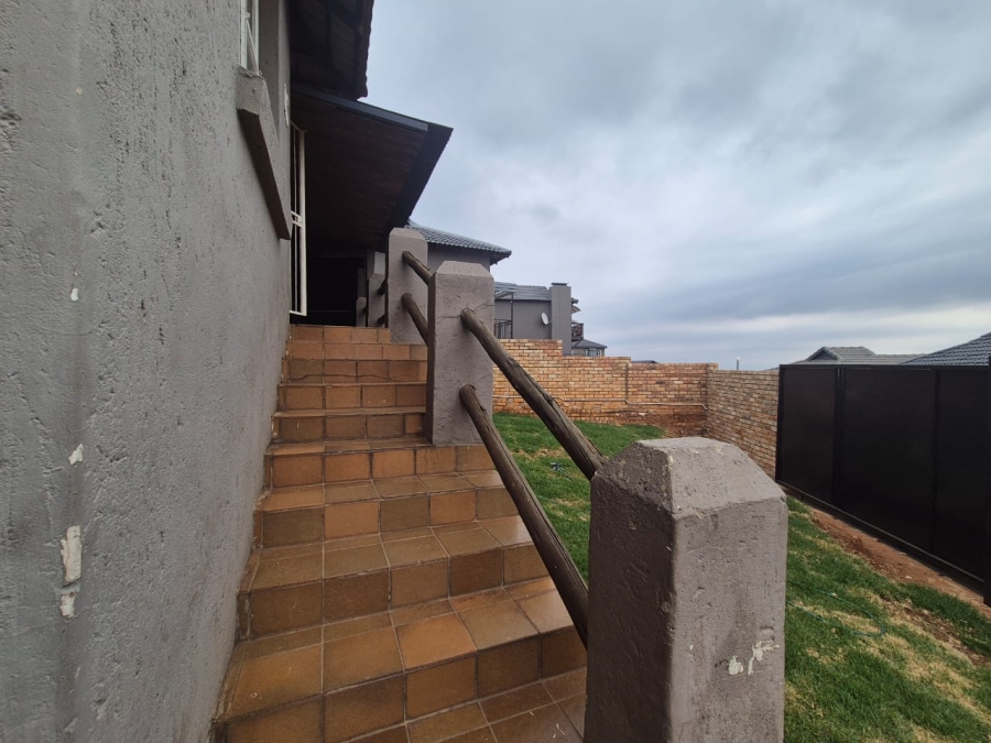 3 Bedroom Property for Sale in Noordheuwel Gauteng