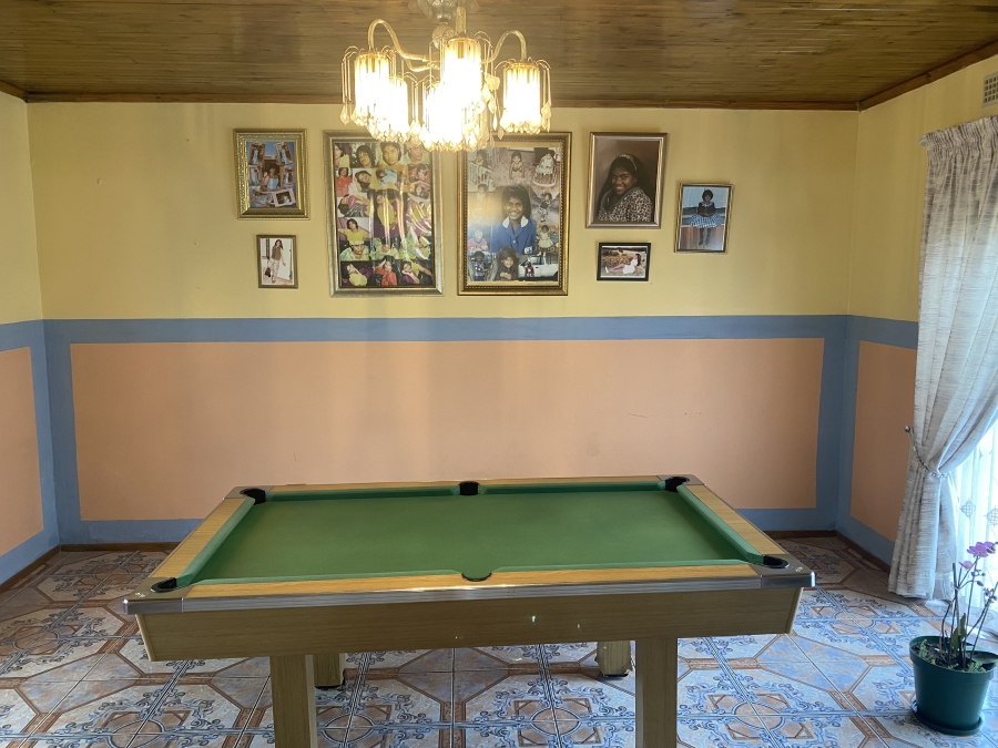 4 Bedroom Property for Sale in Mackenzie Park Gauteng