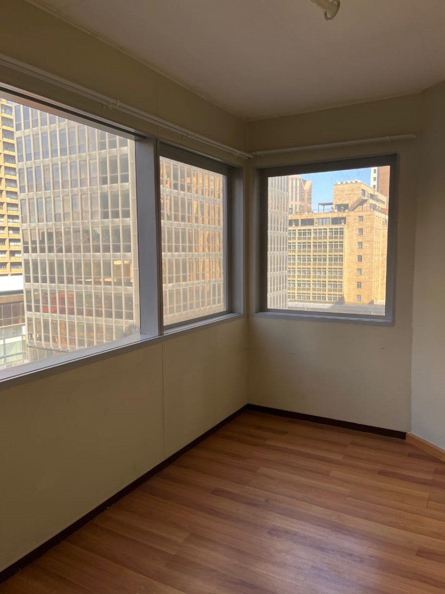To Let 1 Bedroom Property for Rent in Marshalltown Gauteng